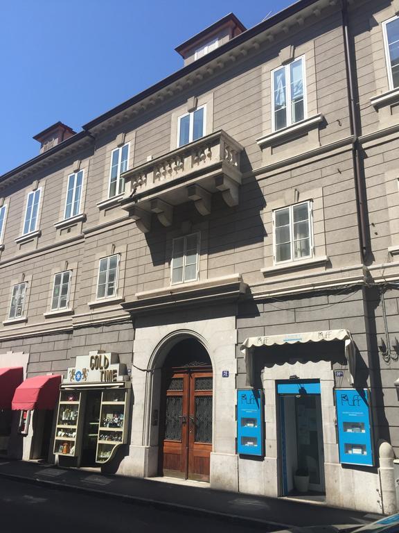 Lo Studio Di Joyce Triest Exterior foto
