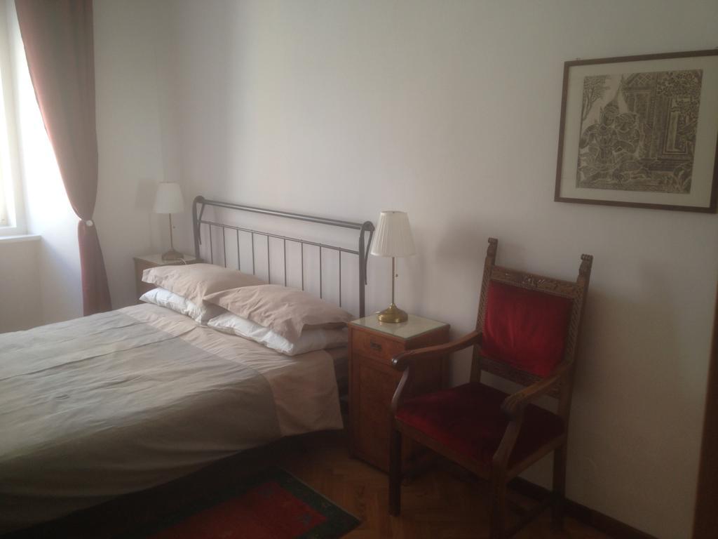 Bed and Breakfast Lo Studio Di Joyce Triest Exterior foto